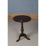 George III style mahogany wine table, 41cm diameter