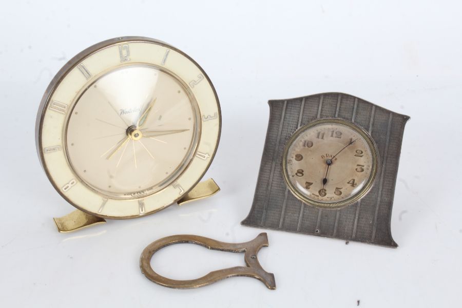 Art Deco silver dressing table clock, Birmingham 1929, having engine turned decoration, the 8 day