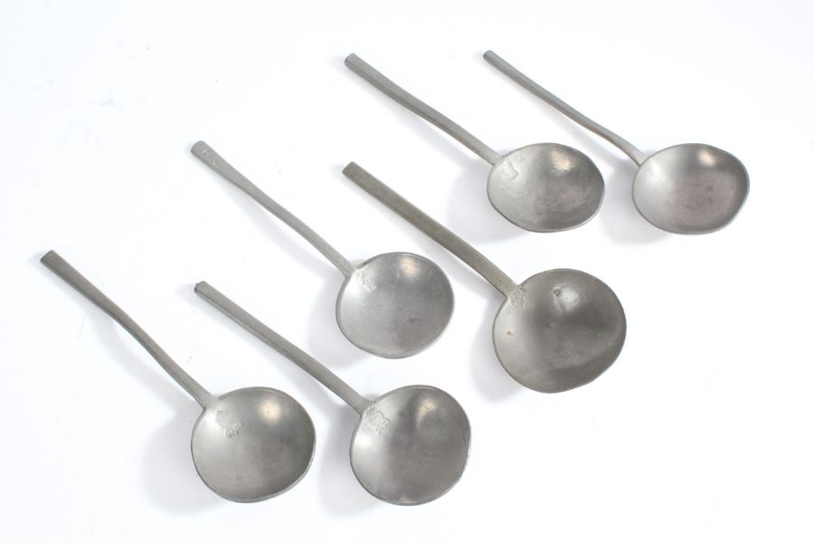 Six 17th century style pewter spoons, with plain stems and bowls, touch marks to bowl (6)