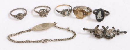 Collection of silver jewellery to include five rings, brooch and a bracelet, gross weight 21.4 grams