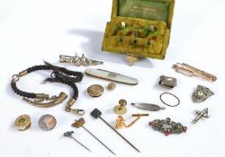 Collection of costume jewellery to include mother of pear and silver bladed fruit knife, silver name