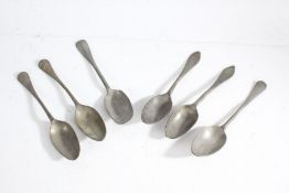 Six various pewter spoons, to include Old English pattern (6)