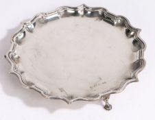 George V silver card tray, Birmingham 1911, maker Elkington & Co. with scalloped border, raised on