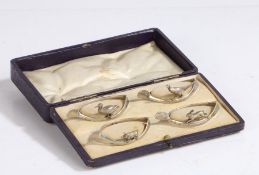 Set of four George V novelty napkin rings modelled as a wishbone, Birmingham 1914, maker G & C