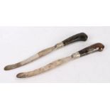 Pair of George II agate handled knives, the veined agate pistol grip form handles above the steel