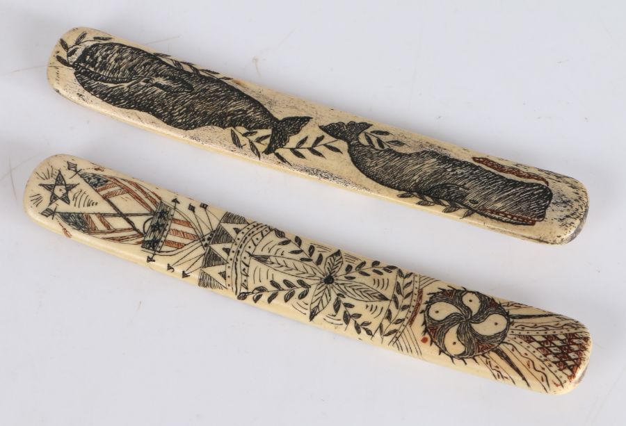 Rare pair of 19th century whalebone musical bones/spoons, probably American, the curved bones - Image 2 of 2