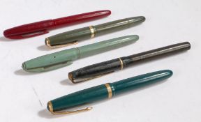 Two Parker Duo-Fold fountain pens, wth 14k nibs; together with three further fountain pens (5)