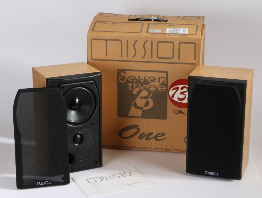 Pair of Mission 731i bookshelf speakers all in original box with manual, serial number 31P002041 (