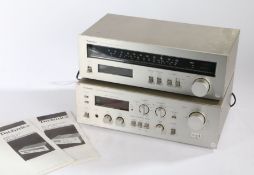 Technics stereo integrated DC Amplifier SU-V4 serial number AB0725B242 together with a Techincs FM/