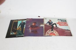 4x Johnny Cash LPs together with "Hello, I'm Johnny Cash" magazine from 1970.