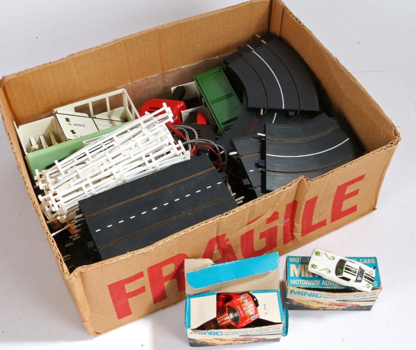 Collection of scalextric track, with two Minic cars and some accessories (qty) - Image 2 of 2