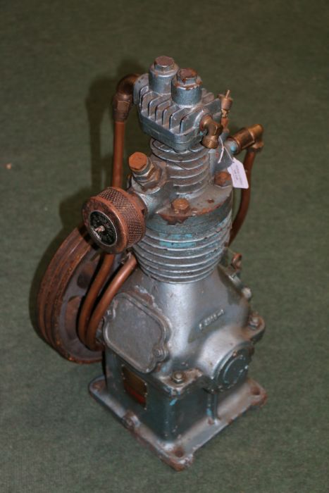 Divers Air Compressor/pump with a burgess air filter