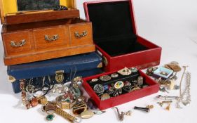 Large collection of costume jewellery to include silver items, necklaces, brooches etc housed within