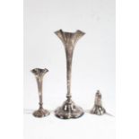 Late Victorian silver spill vase with matching cap/snuffer, London 1899, maker Horace Woodward &