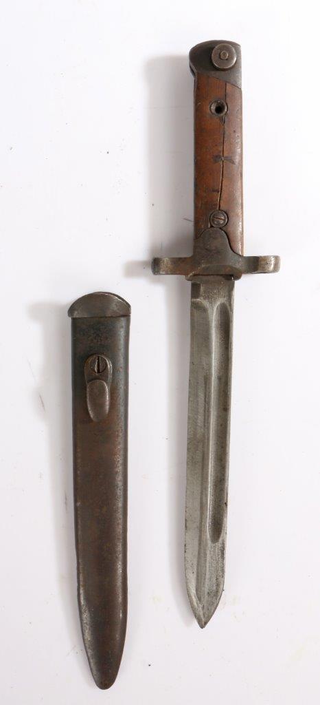 Italian Model 1891/38 Carcano bayonet, single fullered steel blade, wooden grips, marked to the tang - Image 2 of 2