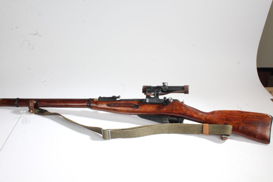 Second World War Russian Mosin Nagant Rifle, Serial Number 2228, dated 1944, fitted with PU - Image 2 of 6