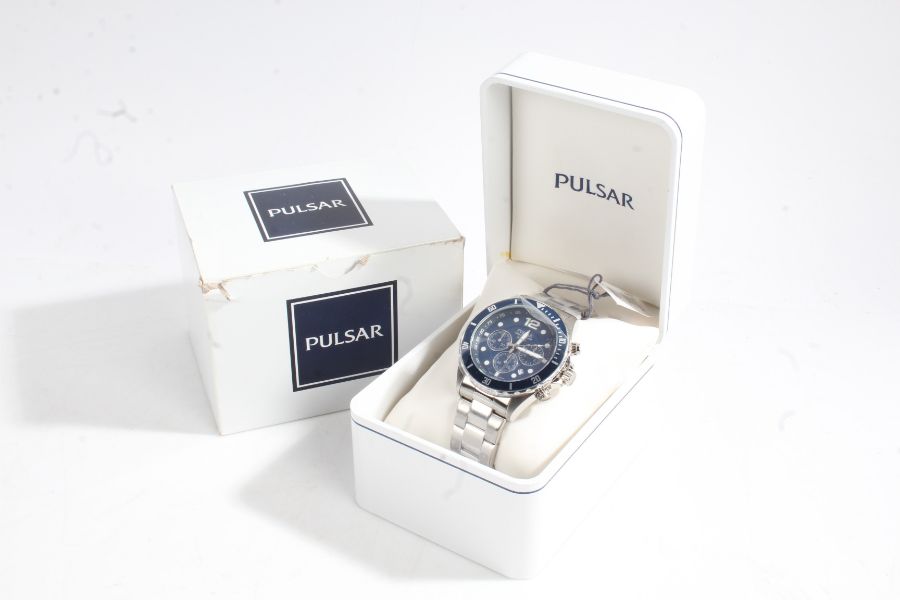 Pulsar Chronograph 100m gentleman's stainless steel wristwatch, model no. PT3-719, the signed blue