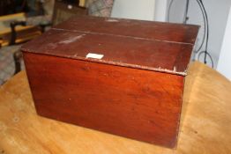 20th century mahogany box, the tip with two panels opening to reveal storage compartments, 41cm wide