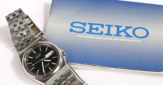 Seiko Quartz SQ 100 gentlemans wristwatch, reference No 7N438140 the black dial with silvered