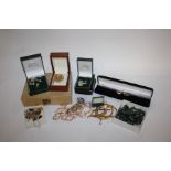 Large and good collection of costume jewellery to include mostly silver items (Qty)