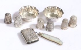 Silver, various dates and makers to include five silver thimbles, mother of pearl handled fruit