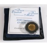 Royal Mint 2000 Guernsey £5 24 carat gold coin, Queen Elizabeth the Queen Mother, capsulated with