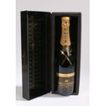 Moet & Chandon Grand Vintage champagne, 2000, 12.5% vol. 750ml. boxed