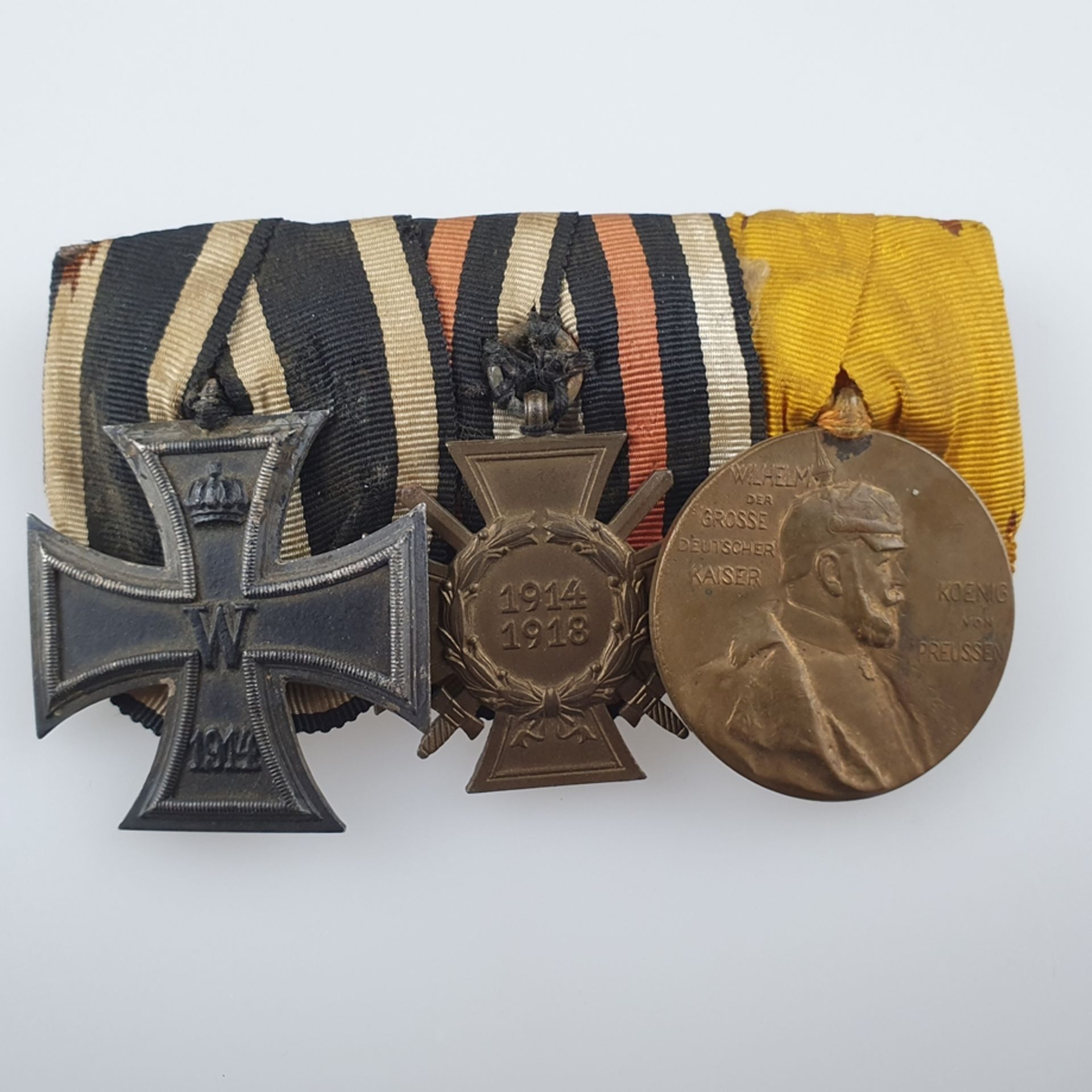 Konvolut Orden/Abzeichen - Ordensspange mit 3 Orden: Eisernes Kreuz 1914 - Ehrenkreuz des I. Weltkr - Bild 2 aus 10