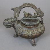 Weihrauchbrenner - China, Bronze, tripodes Deckelgefäß in Gestalt einer Drachenschildkröte, bewegli