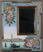 Großer venezianischer Wandspiegel - um 1900, Murano, hochrechteckiger Holzrahmen mit eingezogenen S