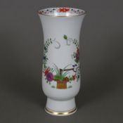 Vase - Meissen, 20.Jh., Porzellan, polychromer Dekor "Indische Blumen", Goldstaffage, Glockenform a