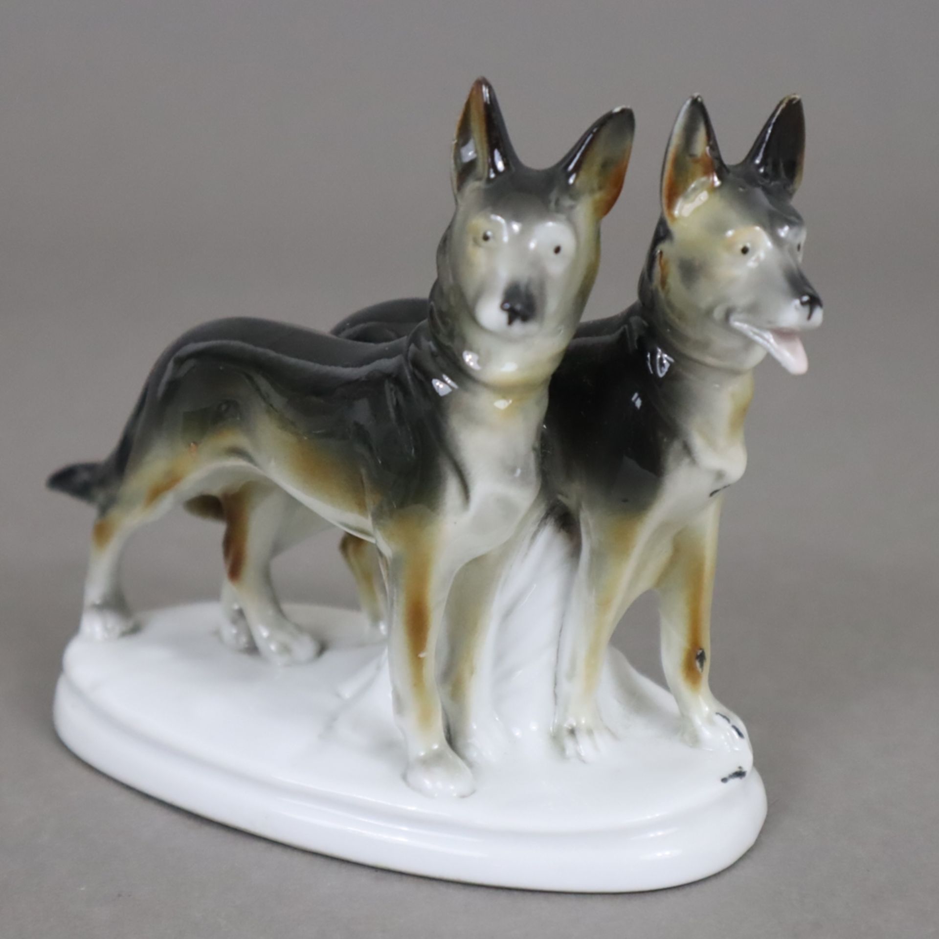 Zwei Hunde-Figurengruppen - Carl Scheidig, Gräfenthal, Porzellan, farbig bemalt, 1x Paar Schäferhun - Bild 2 aus 9