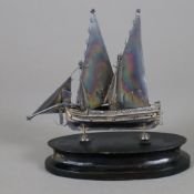 Segelschiff - Malta, 917er Silber, mehrfach gepunzt mit Beschauzeichen von Malta, Meistermarke und 