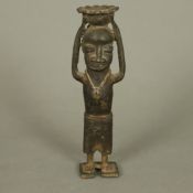 Bronzefigur - Westafrika, wohl Yoruba, Nigeria/Benin, Bronze, braun patiniert, stehende männliche F