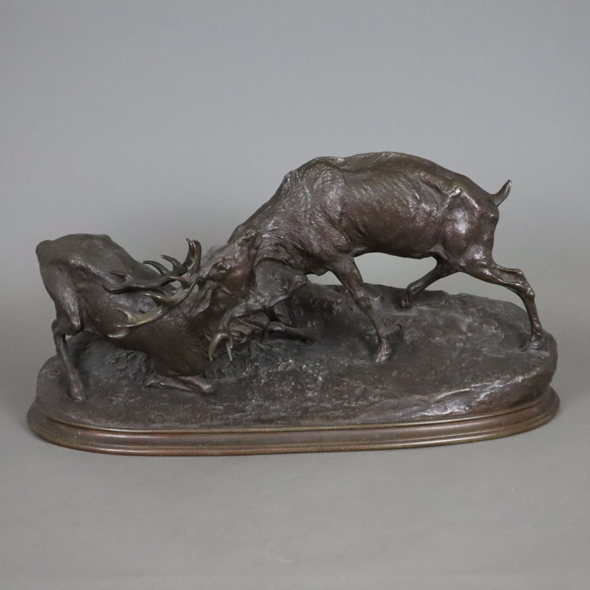 Hirschgruppe nach der Bronzeskulptur „Combat de Cerfs“ von Thomas Francois Cartier (1879 - 1943) -