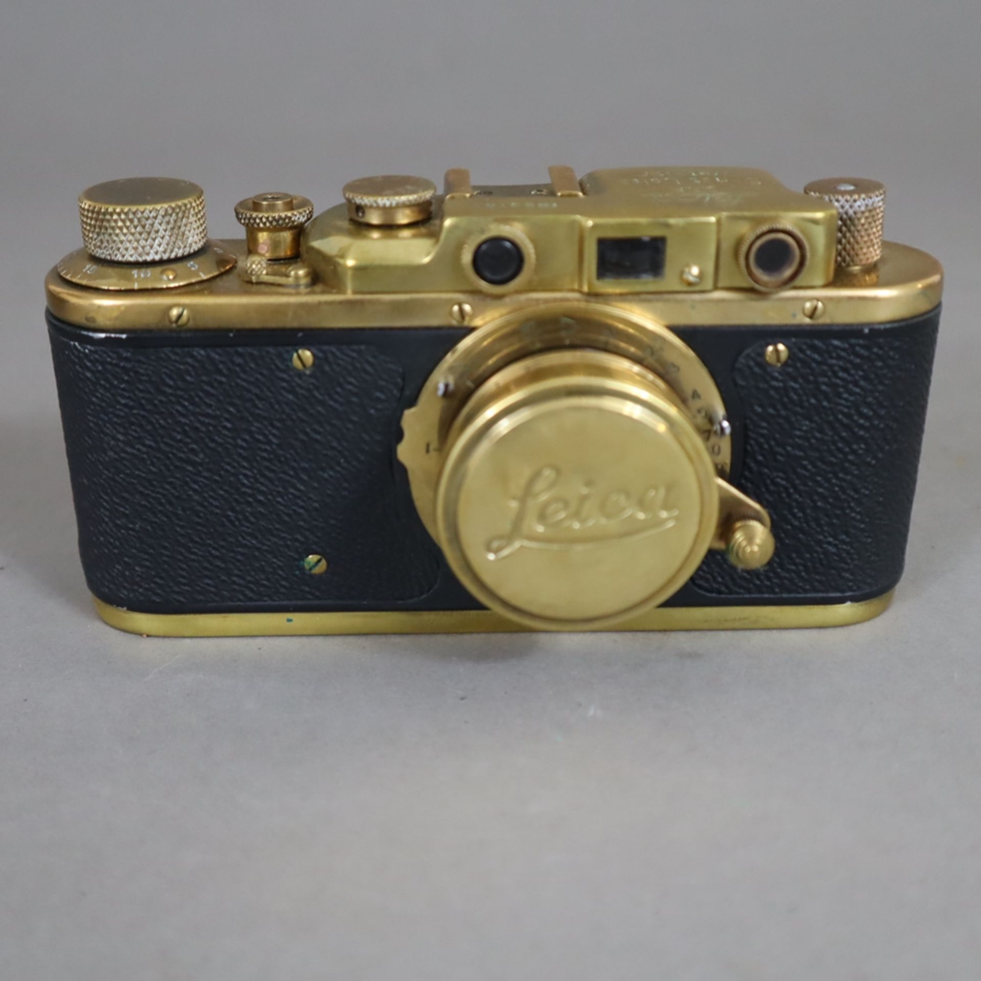 Russische "Gold"- Leica - Nachbau der Leica II, gemarkt "Leica D.R.P. Ernst Leitz Wetzlar / Nr. 201