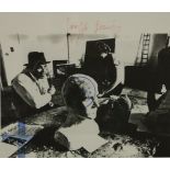 Beuys, Joseph (1921 Krefeld - 1986 Düsseldorf) - Beuys im Atelier, Multiple, oben mittig handsignie
