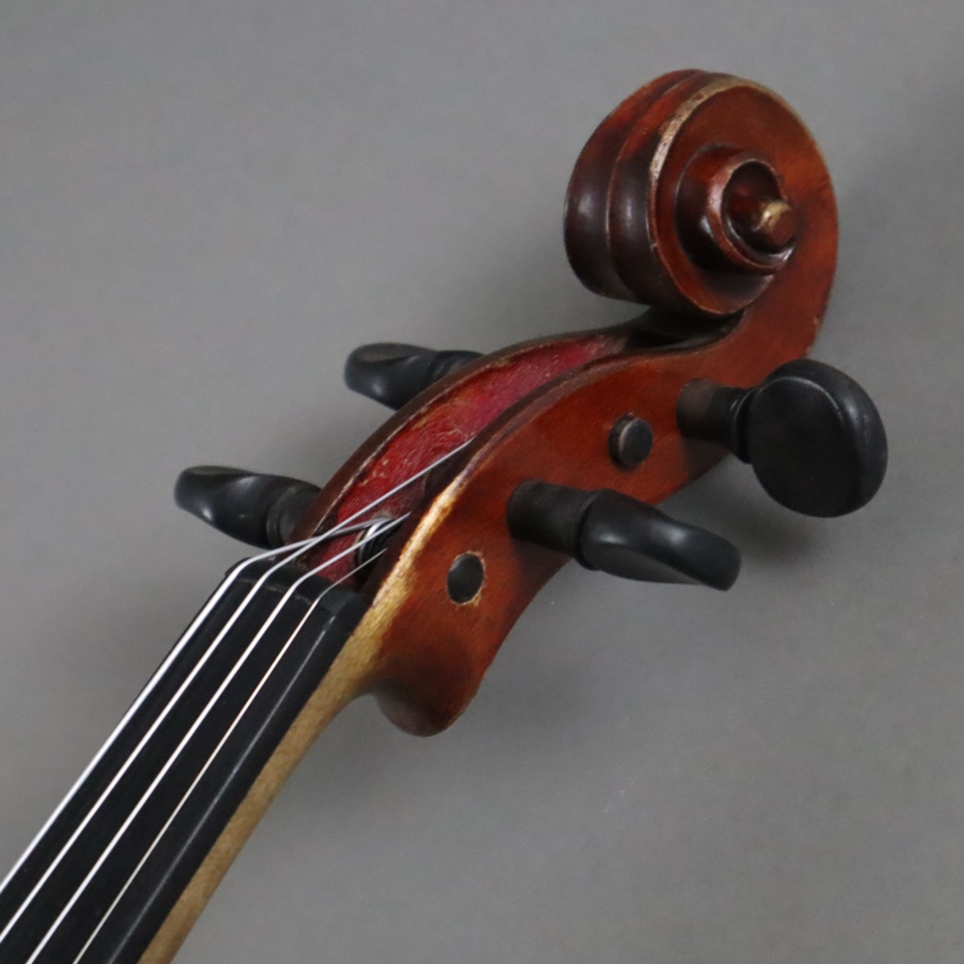 Geige - Frankreich, auf dem Faksimile-Etikett bezeichnet "Daniel Moinel à Paris / 45 Rue de Roine,  - Bild 2 aus 8