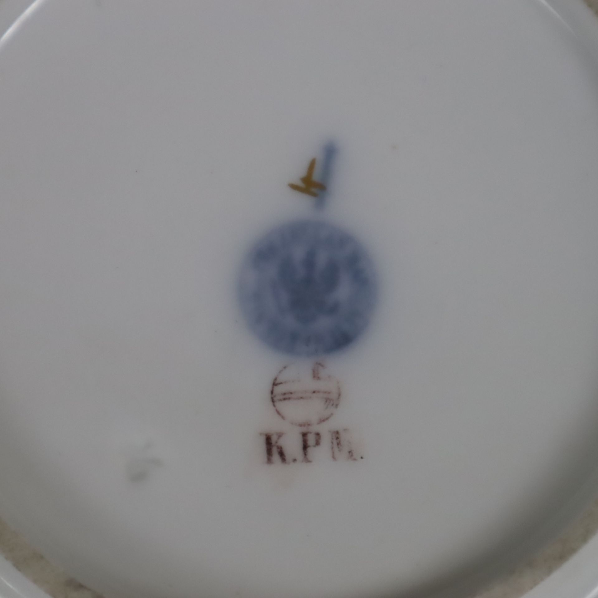 Sechs Kaffeetassen mit Untertassen - KPM Berlin, Porzellan weiß glasiert, geschweite Ränder mit Bli - Image 6 of 6