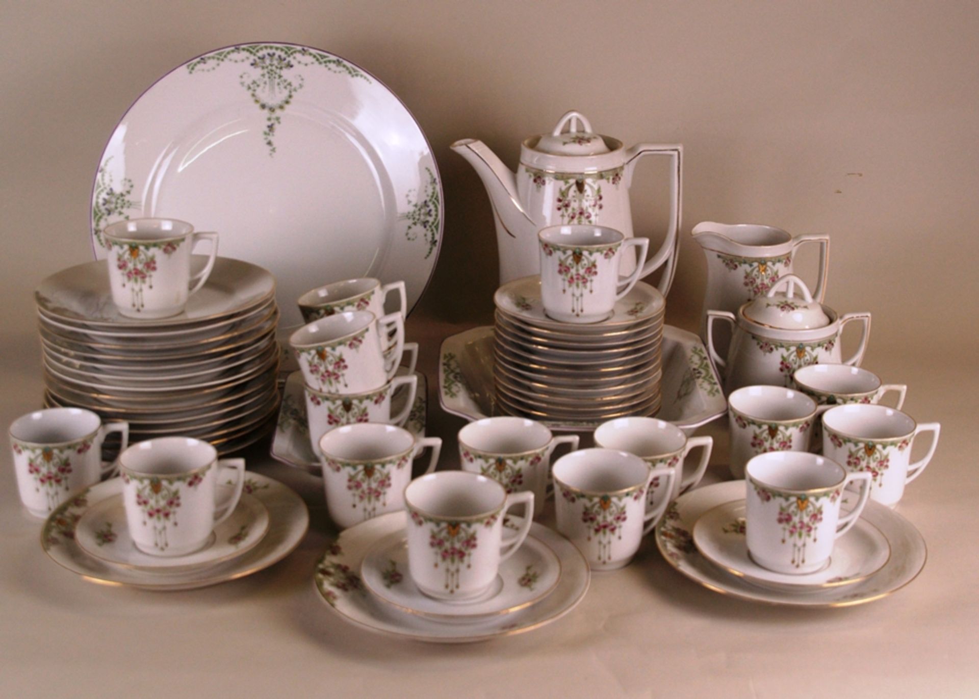 Jugendstil-Kaffeeservice - deutsch, Porzellanmanufaktur Carl Robert Tielsch, Altwasser, schlichte F