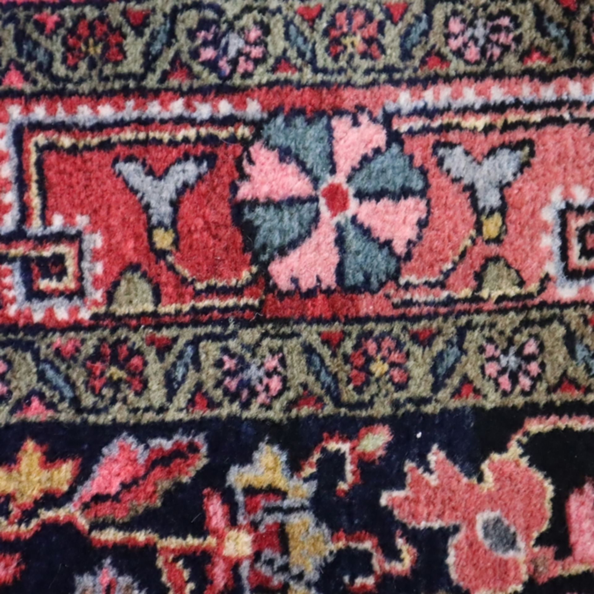 Sarough-Läufer - Wolle, ornamentales und florales Muster, mehrfache Bordüre, Gebrauchsspuren, ca.50 - Image 7 of 9