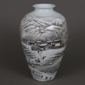Meiping-Vase - China 20.Jh., Porzellan, umlaufend Dekor mit schneebedeckter Shan-Shui-Landschaft in