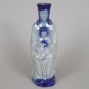Keramikfigur Madonna mit Jesuskind - Westerwald, Steinzeug, grauer Scherben, teils blau bemalt, gla