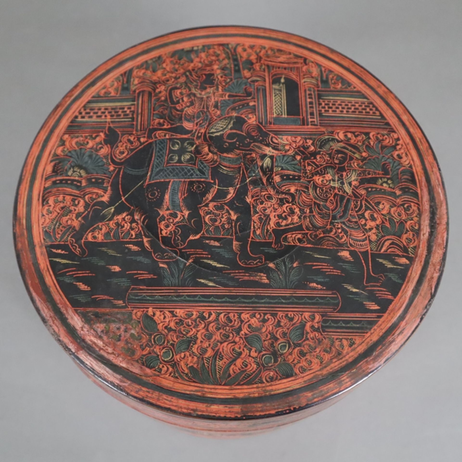 Deckeldose mit Lackbemalung - Burma/Myanmar, um 1900, zylindrischer Holzkorpus mit Stülpdeckel und - Image 2 of 10