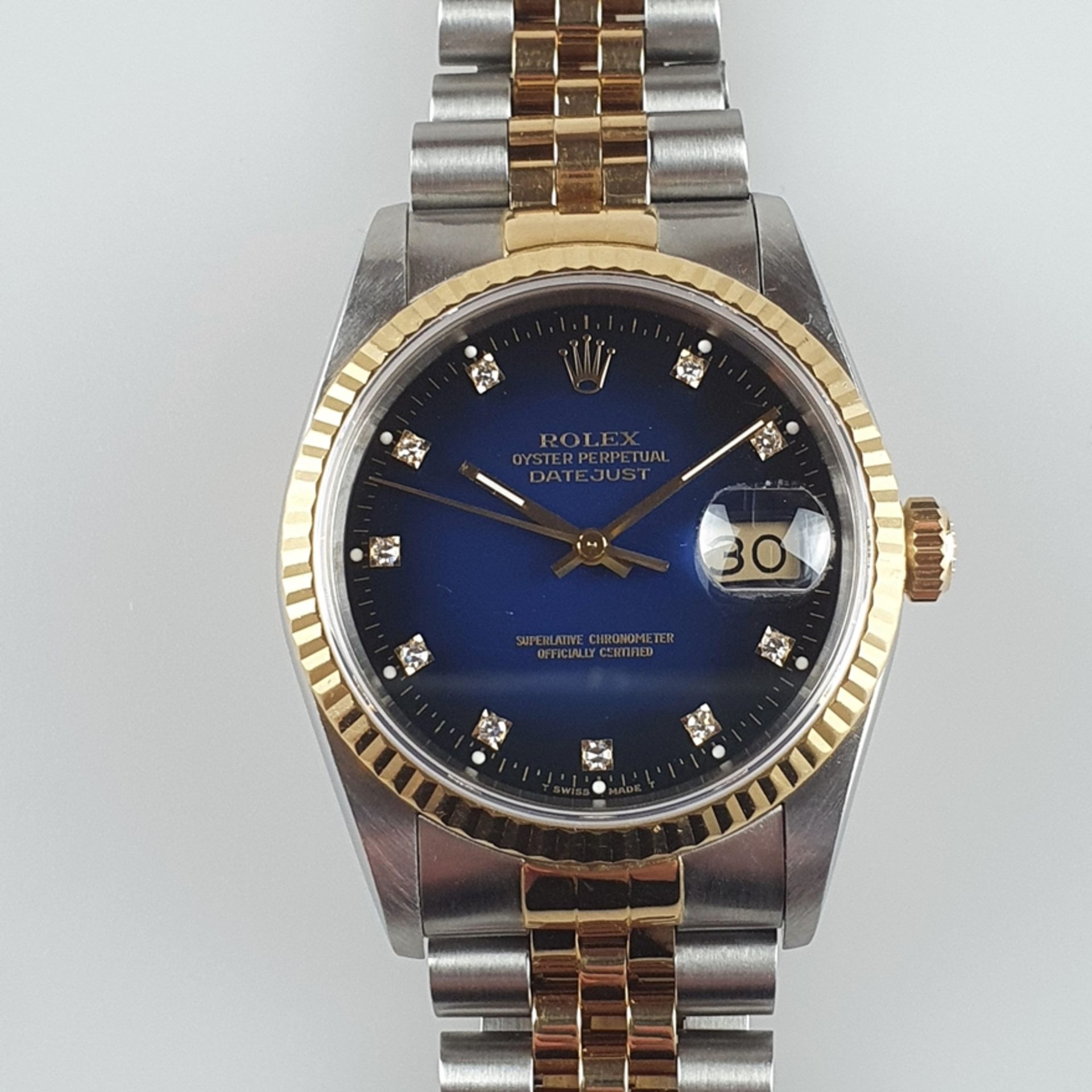 Rolex Oyster Perpetual Datejust - Chronometer in Stahl und Gold kombiniert, blaues Zifferblatt mit