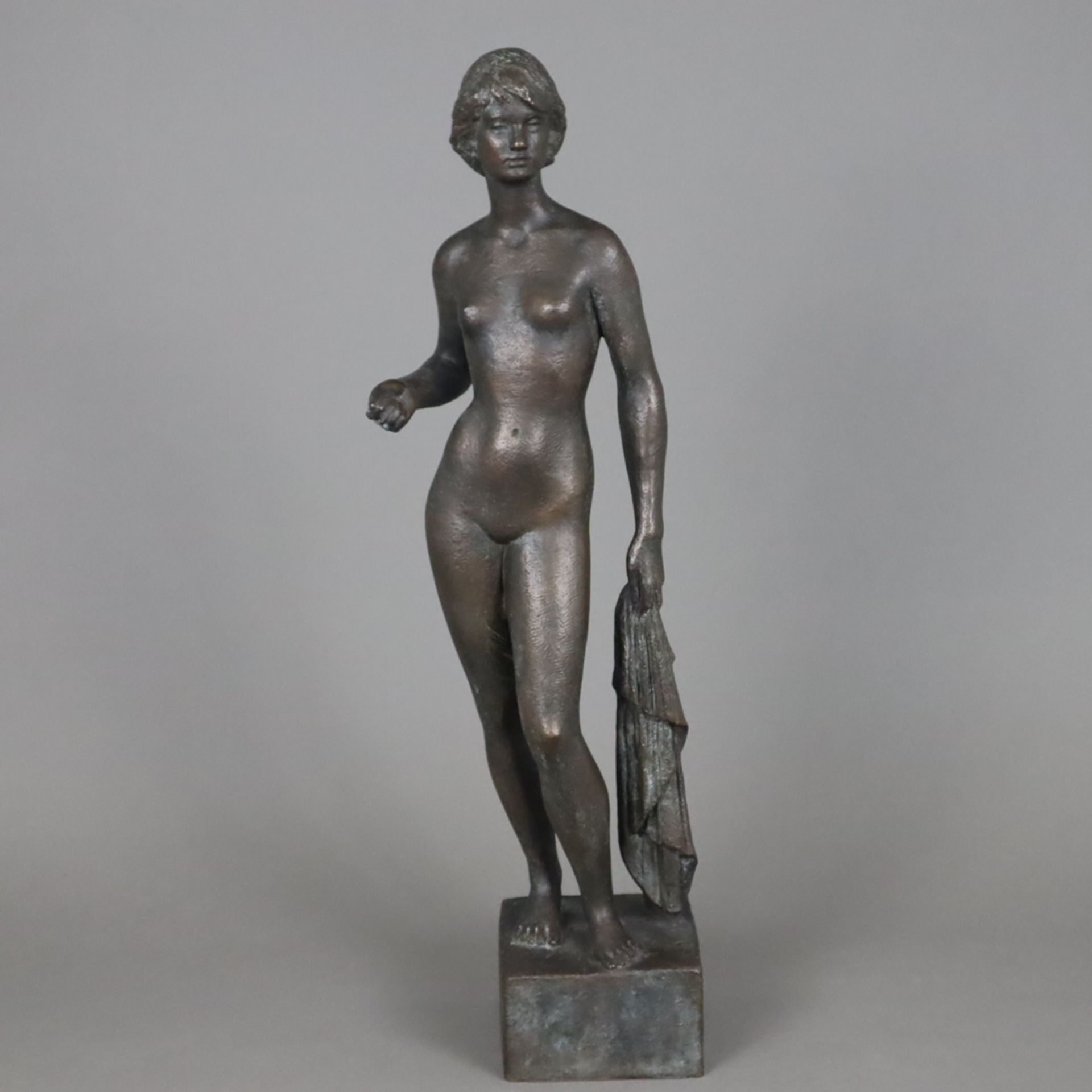 Faltermeier, Heinrich (1909 München -1999 Piesenkam) - "Junges Mädchen", 1990, Bronze, braun patini