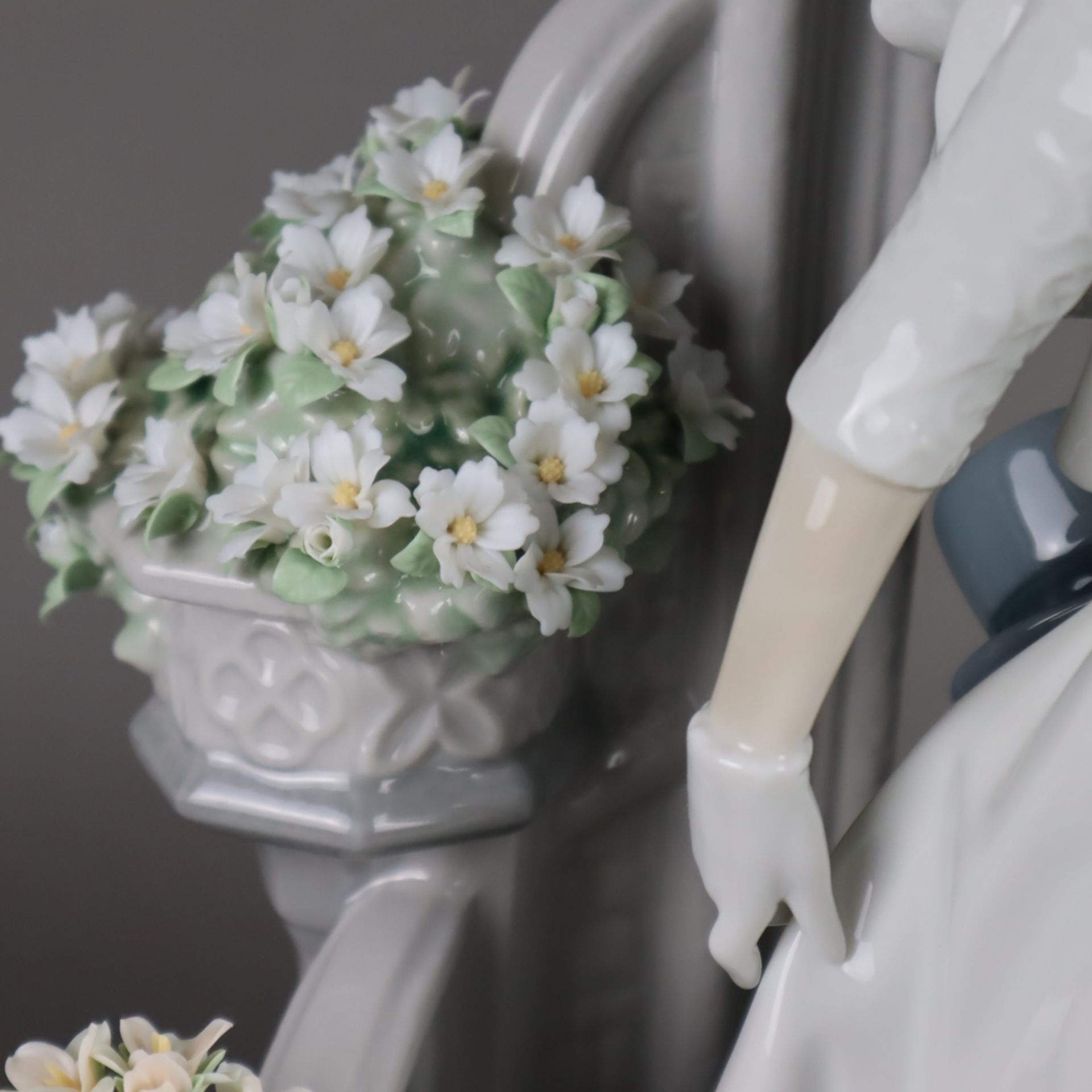 Figurengruppe "Ein Liebesversprechen/Una Promesa de Amor/A Vow of Love" - Lladro, Spanien, Porzell - Image 9 of 18