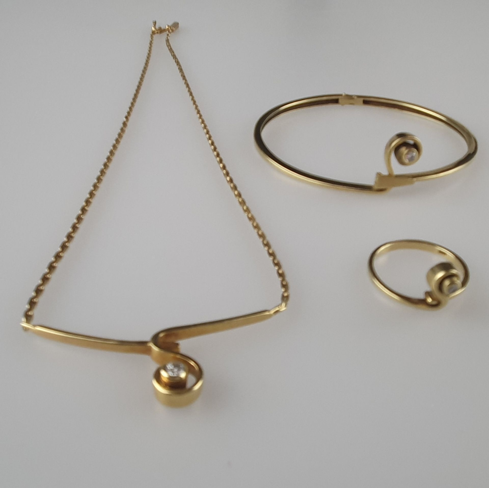 Gold-Schmuckset - Gelbgold 585/000, gestempelt, 3-tlg, bestehend aus filigranem Collier (L.ca.39,5c - Bild 2 aus 8