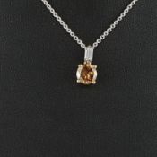 Diamantanhänger an Kette - Weiß-/Gelbgold 750/000, Kette gestempelt, Anhänger besetzt mit 1 Diamant