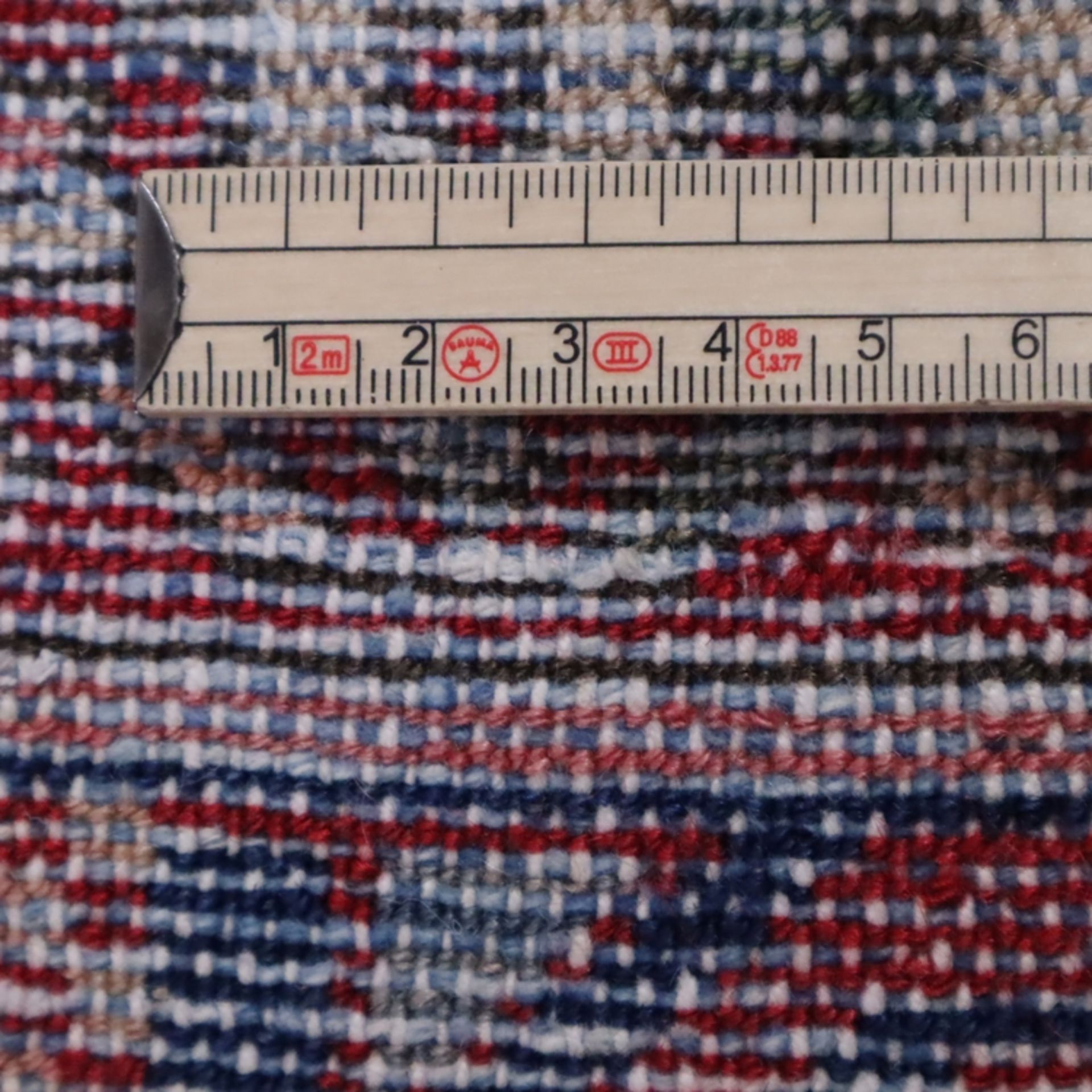 Orientteppich - Wolle, rotgrundig, ornamental gemustert, mehrfache Bordüre, u.a. mit Vogelmuster, A - Bild 8 aus 8
